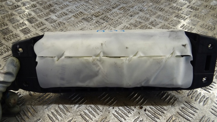 MERCEDES C KLASA W205 airbag passeggeri 2058600002 NR M379