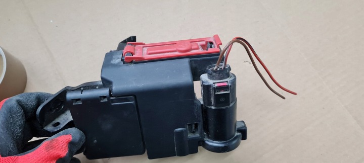 Q5 80A ROZDZIELACZ PRADU SCATOLA 2.0 TFSI 80A941823A 8W0941824AK