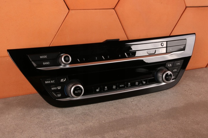 BMW M5 F90 5' G30 G31 6' G32 PANEL rešetka ventilacije klimatizacije RADIA AUDIO 7947870