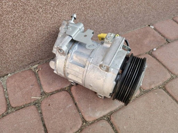 Compresseur Climatisateur air conditionné 1.2i THP Citroen Fiat 600 Opel Mokka B 9850821180