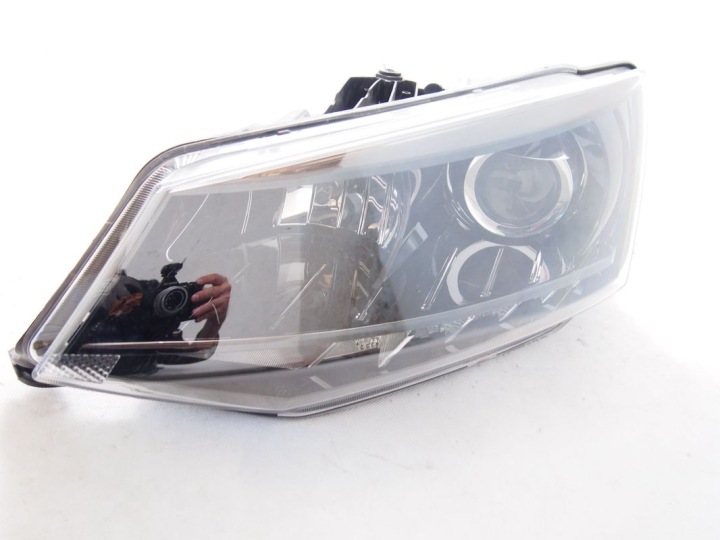 Skoda Fabia 3 III 13-17r Reflektor Gauche Feux phare Gauche seczewka