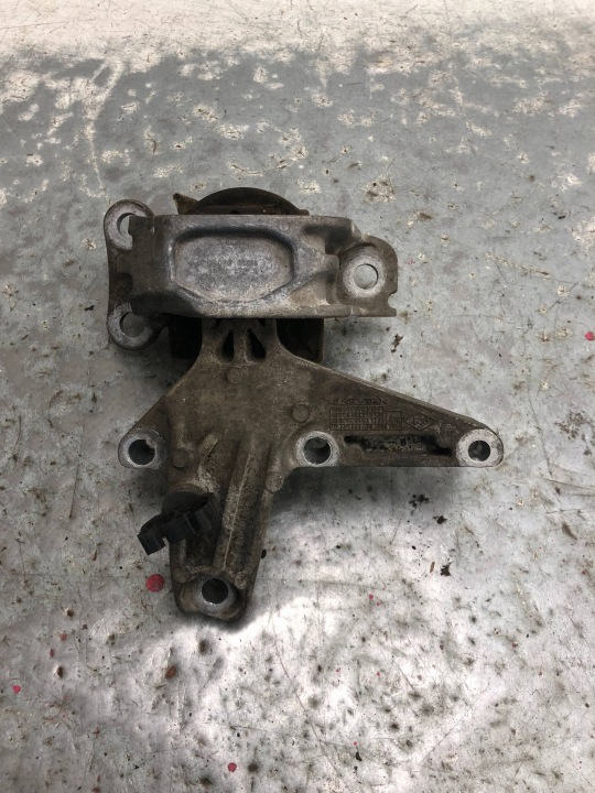 supporto Supporti motore usato RENAULT MEGANE III 112108807R
