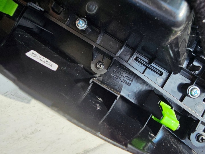 KIA CEED III 18-25 SCHOWEK Zzoemcodez 8