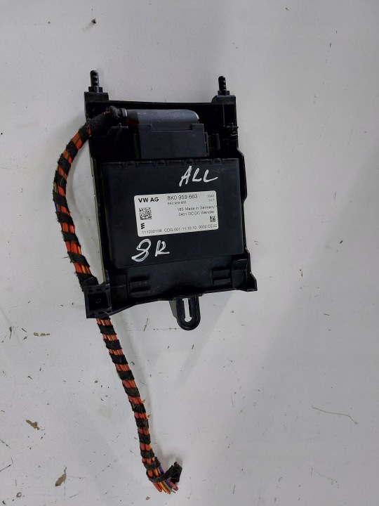 AUDI 1 A4 B8 A5 A6 Q7 upravljačka napona upravljačka 8K0959663