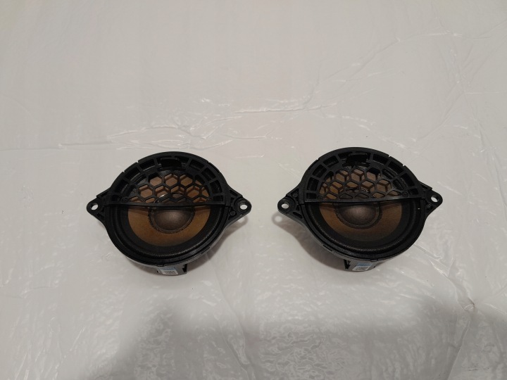 AUDI Q5 80A reprák přístrojovky ROZDZIELCZEJ konzoli BANG&OLUFSEN 80A035416