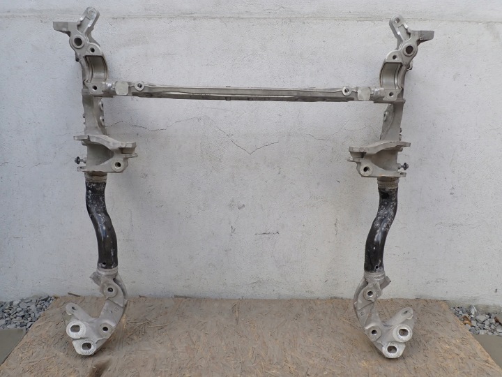 ESSIEU ESSIEU AVANT BERCEAU ESSIEU AVANT BERCEAU MOTEUR AUDI SQ7 4M 4MB 2015- 4M0399315AA