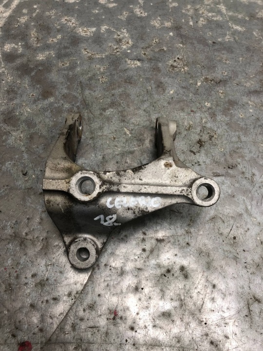support boîte de vitesses engrenage SUZUKI CELERIO