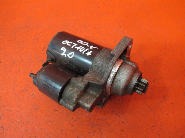 SKODA OCTAVIA und 1U 2.0 B AZJ SEAT AUDI A3 8L VW GOLF IV BORA Anlasser Starter