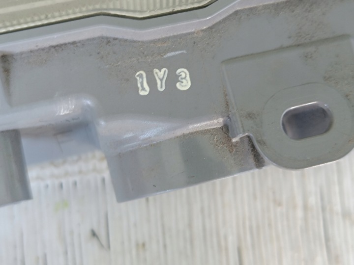 TOYOTA YARIS 4° LAMPA CON IL RICONTO DRAWAL 5