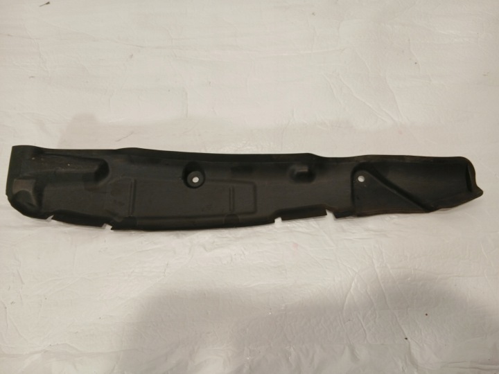 AUDI A4 B9 LIFT sedan cover soundproofing of a fender right 8W0821112A