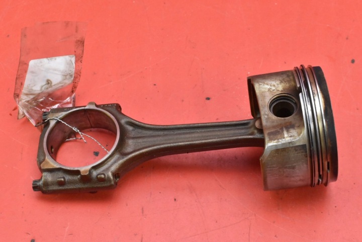 pistone Biella 82L82 VW PASSAT B5 2.0 20V 131 KM 00-05