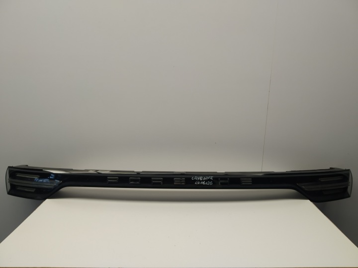 17r- Porsche Cayenne III light ciemna cap to the bonnet rear part 9Y0945081S Europa