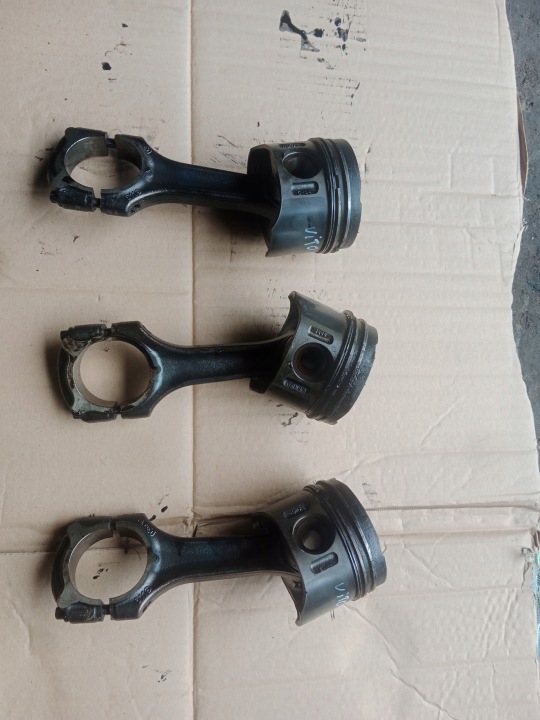 piston connecting rod MERCEDES VITO SPRINTER W638 W210 W203 2.2 CDI