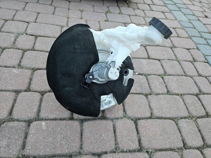 servo brzdové EUROPA 1.2THP Peugeot 308 Opel Astra L 6 VI 9841624580