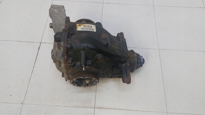 BMW X1 E84 2.0i XDRIVE Differential Differential heck hinten 3.38