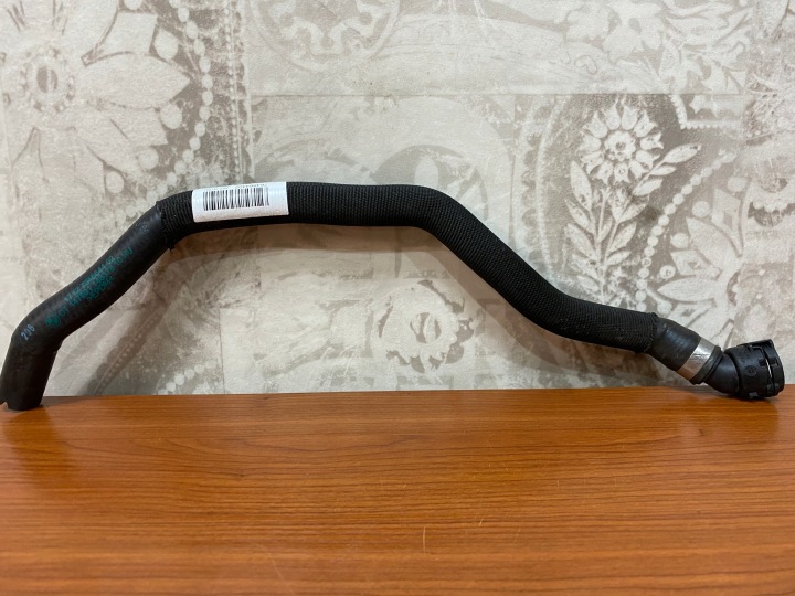 Schlauch des Wassers BMW F20 F22 F30 F32 F34 F36