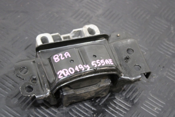 holder engine mount 2Q0199555AE AUDI A1 II 82A