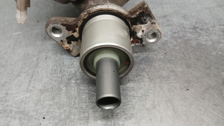 Bomba de Freno Mercedes Benz Clase C W203 2.2D Familiar 4