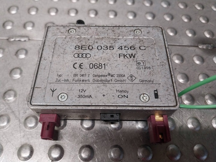 modul zosilňovač ANTENY 8E0035456C AUDI A4 B7 B8 A6 C6 Q7 a 4L