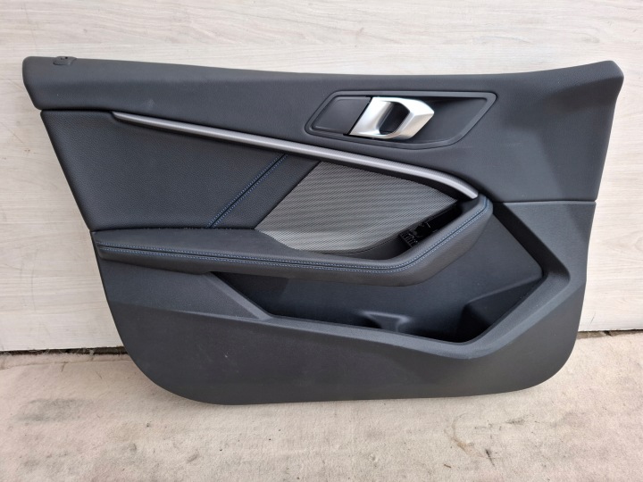 tapacír bok dveře levý předek BMW F44