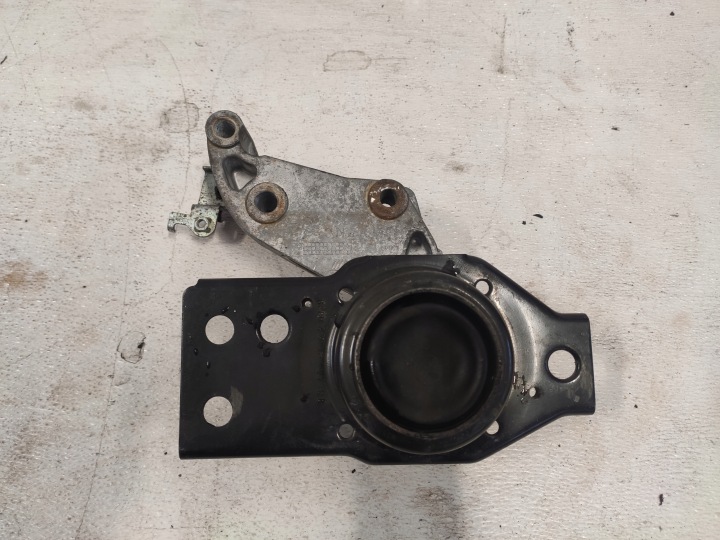 RENAULT KOLEOS 2008 2.0DCI holder engine mount