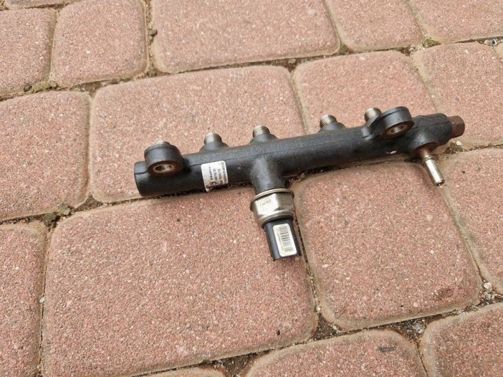 Leiste Schutzleiste tryskowa Sensor des Kraftstoffsbehälters 2.0 JUMPER VIVARO Peugeot Boxer 9674300080