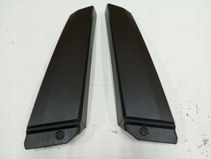 Copri RIVESTIMENTO MONTANTE PORTA Portiera DACIA JOGGER 768198592R 768186704R
