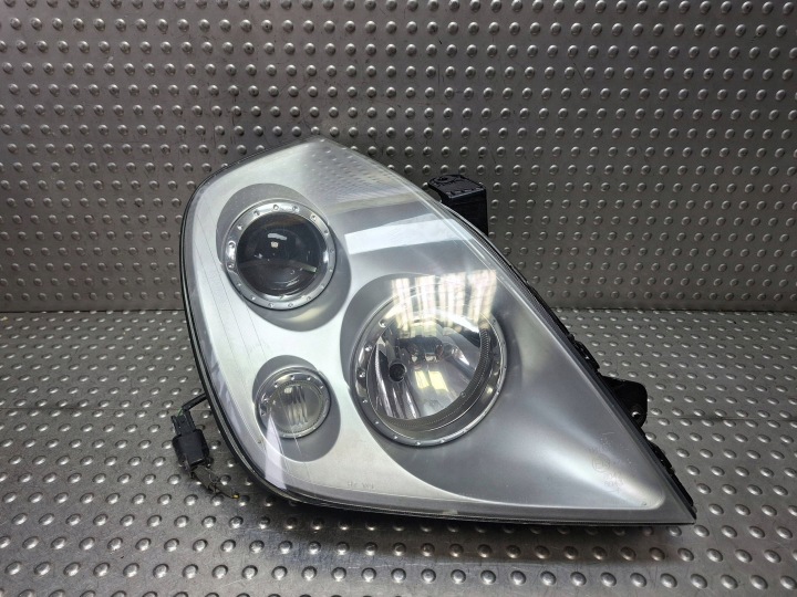 fanale faro destro REFLEKTOR SSANGYONG REXTON e 01-06 EUROPA 108-0399