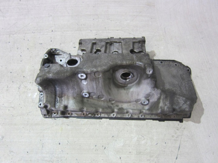BMW X3 F25 N52 N55 F30 oil sump 11137570403
