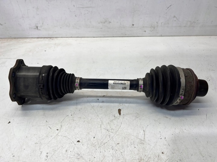 poloos levá nebo pravá předek AUDI A4 B9 A5 8W0407271G