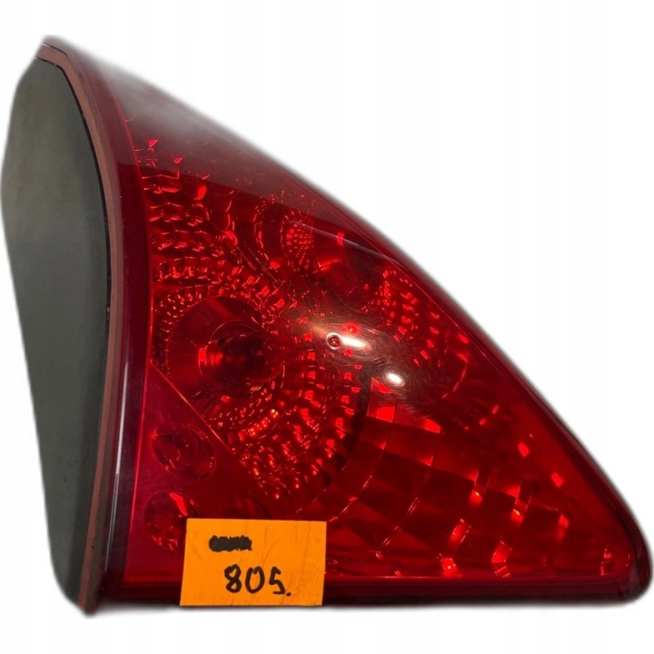 light rear part rear left to the bonnet peugeot 3008 and