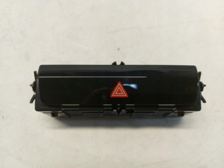 Audi Q4 40 E-TRON Pulsante Pulsante Luci di emergenza 85e925301p