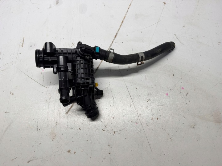 abdeckung gehäuse des thermostats KIA SORENTO IV 2.2 CRDI D4HE
