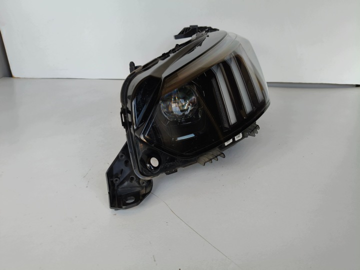 feu gauche REFLEKTOR PEUGEOT 208 II 2008 19- FULL LED