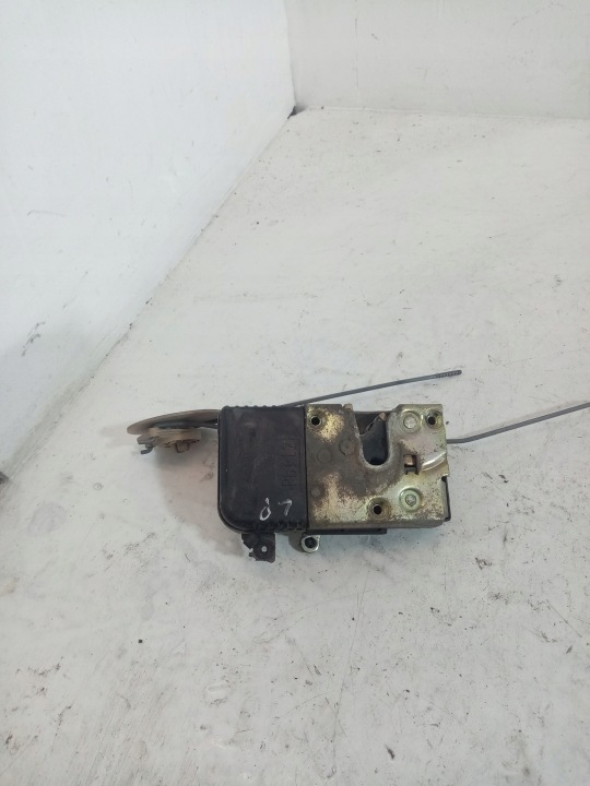 de la Serrure Portière Gauche Avant PEUGEOT 406