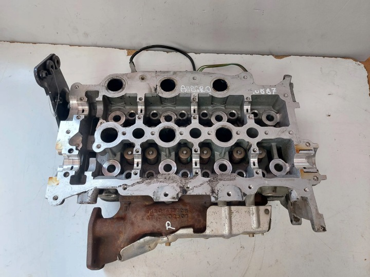 kopf zylinderkopf rechts 4R8Q-6090 Land Rover Jaguar 2.7 D