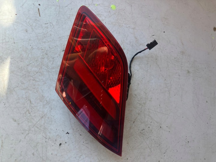 light right rear part to the bonnet PEUGEOT 308 T9 LIFT HB 9677818280