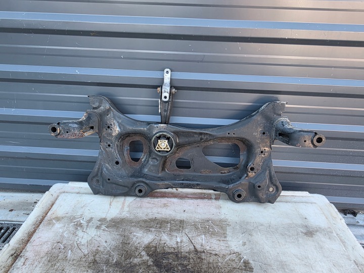 TRAWERS Ponte assale assale anteriore AUDI A3 8V VW SEAT SKODA 5Q0199315 Originale !!!