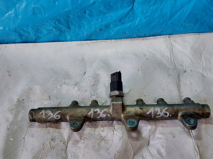 Rampe injection FIAT STILO 1.9 JTD 0445214016