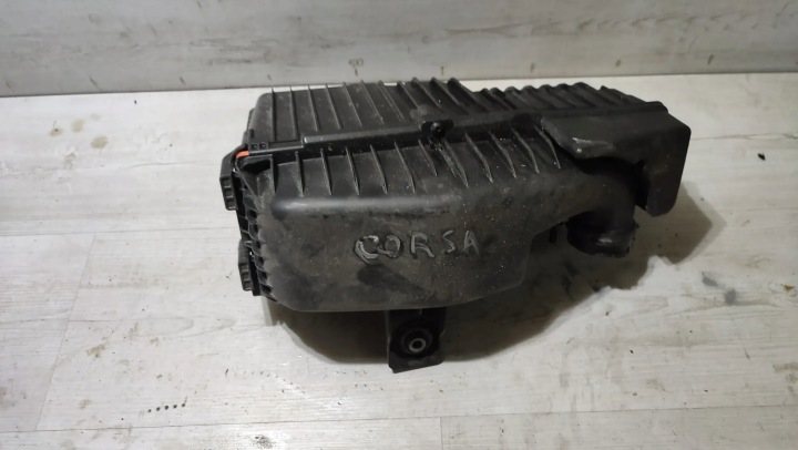 Opel Corsa F 1.2 22r. cover of filters air