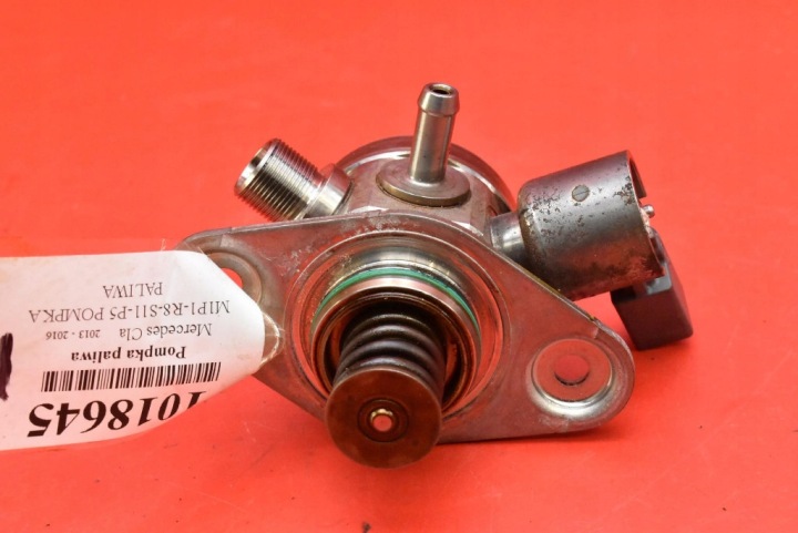 Pompe Pompe alimentation carburant A2700700501 MERCEDES CLA C117 2.0 CGI 211 KM 13-16