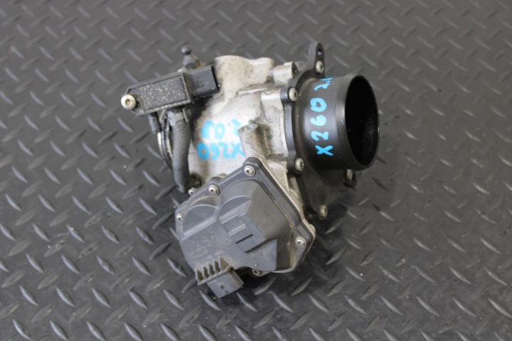 throttle flap of the engine air JAGUAR XF II 2 X260 G4D3-5H273-AC