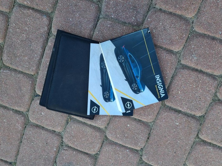 Ksiazka serwisowa instrukcja obslugi Opel Insignia B
