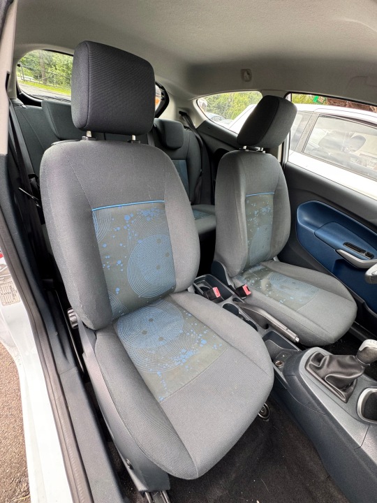 Ford Fiesta MK7 3D Sièges komplet europa Airbag Bleu wzor !