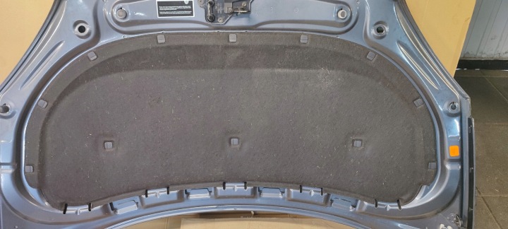 SKODA FABIA II 07-10r. Schalldämmung der Kühlergrill + WCISKI SPINKI