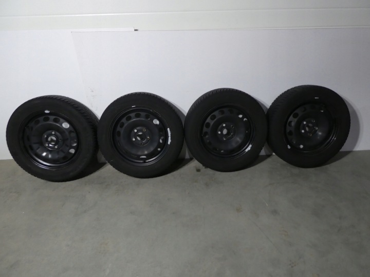 4X RUOTE CERCHI PNEUMATICI, GOMME VW CADDY 2K5601027 205/55/16 2023R