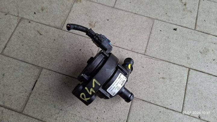 zusätzliche wasserpumpe Renault 4 5 E-Tech 929303238R