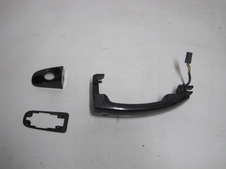 Poignée Portière Gauche Avant FORD RANGER IV
