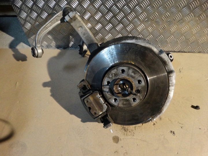 IDEAL KPL Achsträger vorne rechts BMW F15 F16 1