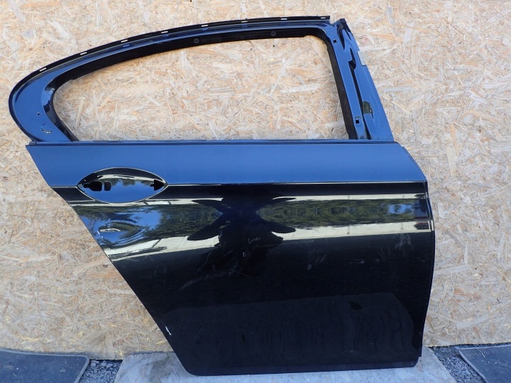 ajtó jobb hátsó far BMW 5 V F10 limuzin SEDAN